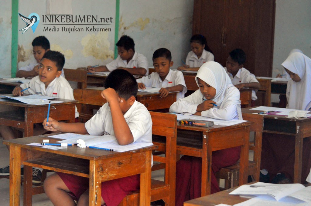 Pemkab Kebumen Canangkan Sekolah Nol Rupiah