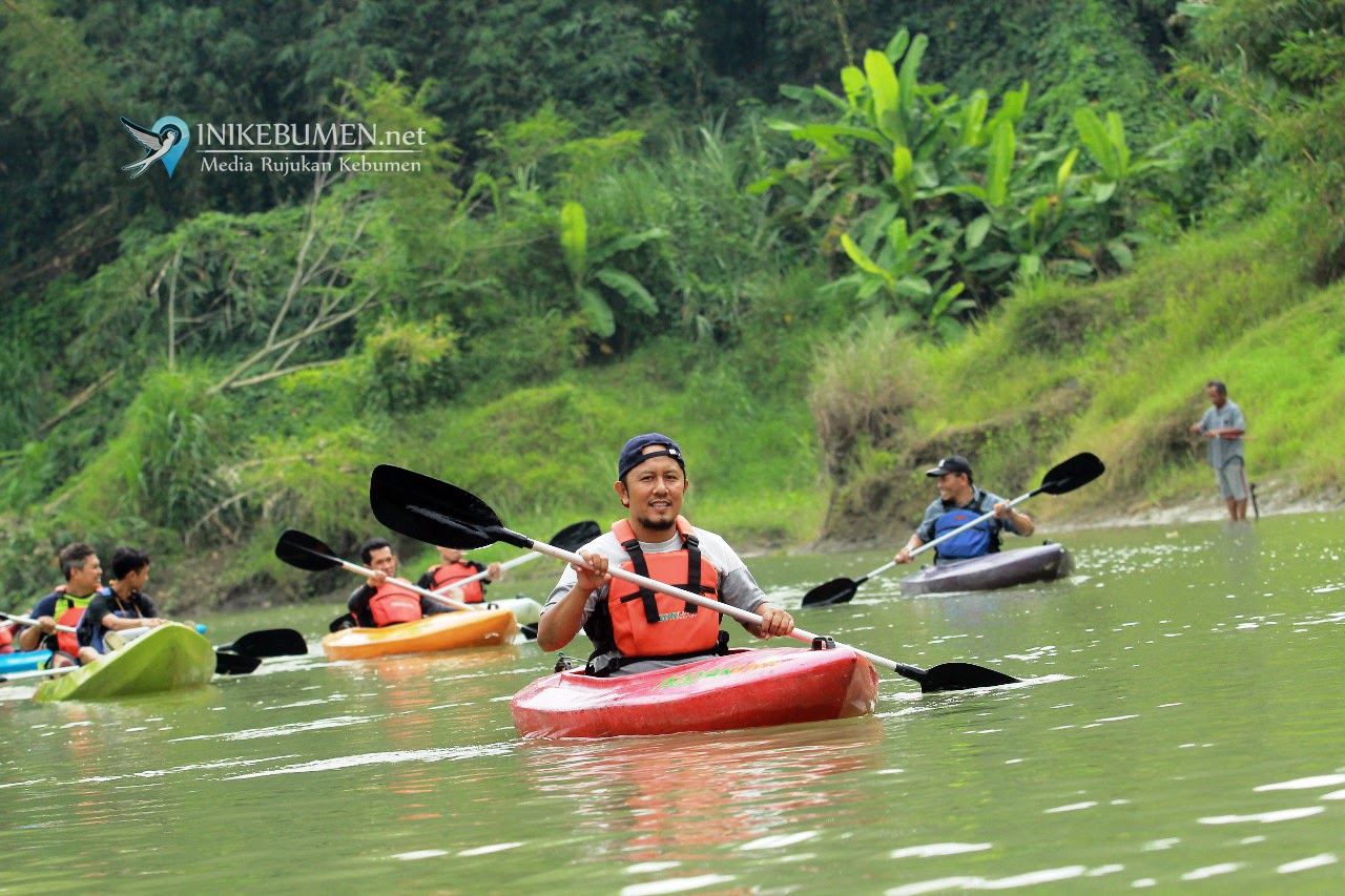 Komunitas Kano Kebumen Susuri Sungai Lukulo