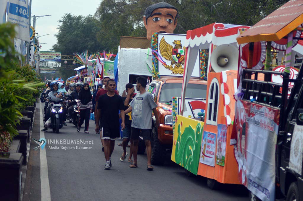 Gara-gara Karnaval Pembangunan, Car Free Day Alun-alun Kebumen Libur