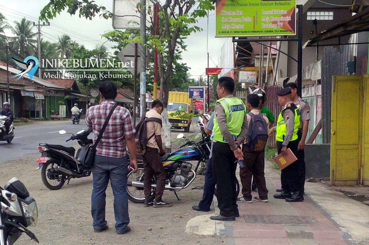 Diduga Terkena Gendam, Dua Pelajar SMK Maarif 1 Kebumen Serahkan Motornya ke Orang Tak Dikenal