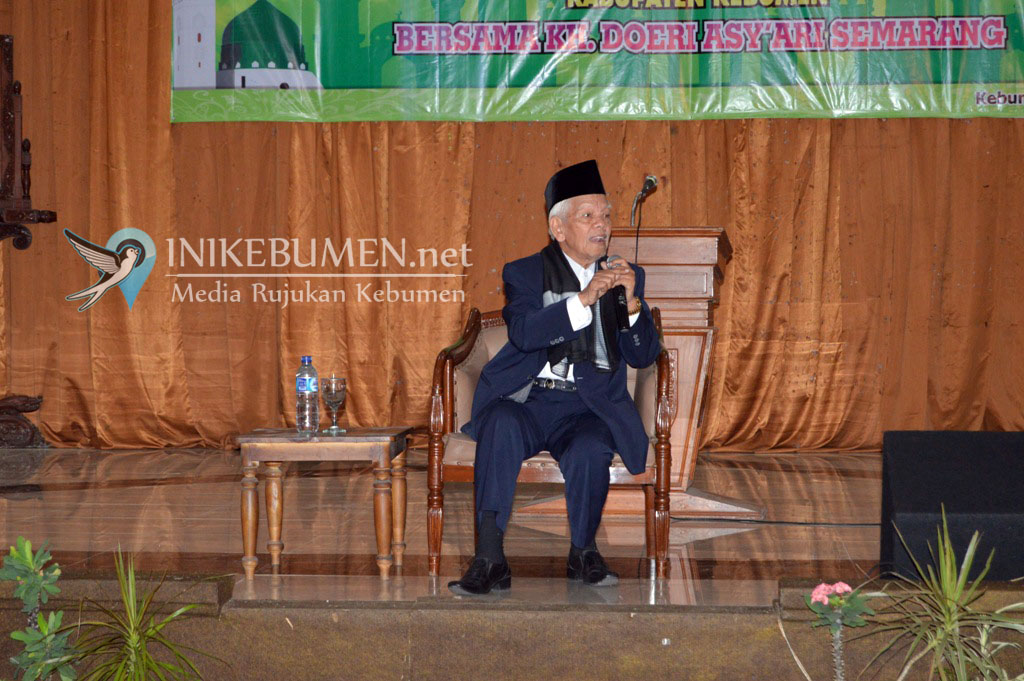 KH Duri Asy’ari Isi Tausiyah Puncak HUT Korpri Kebumen