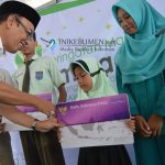 KRT Darori Bagikan Beasiswa PIP kepada 780 Penerima