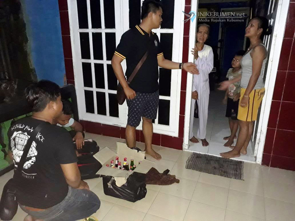 Operasi Pekat, Polres Kebumen Amankan Dua Pedagang Miras