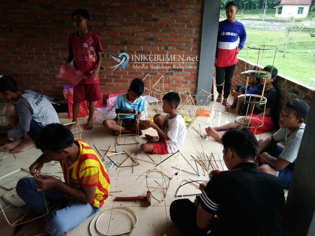 Malam Tahun Baru, 1000 Lampion Apung Bakal Dinyalakan di Poncowarno