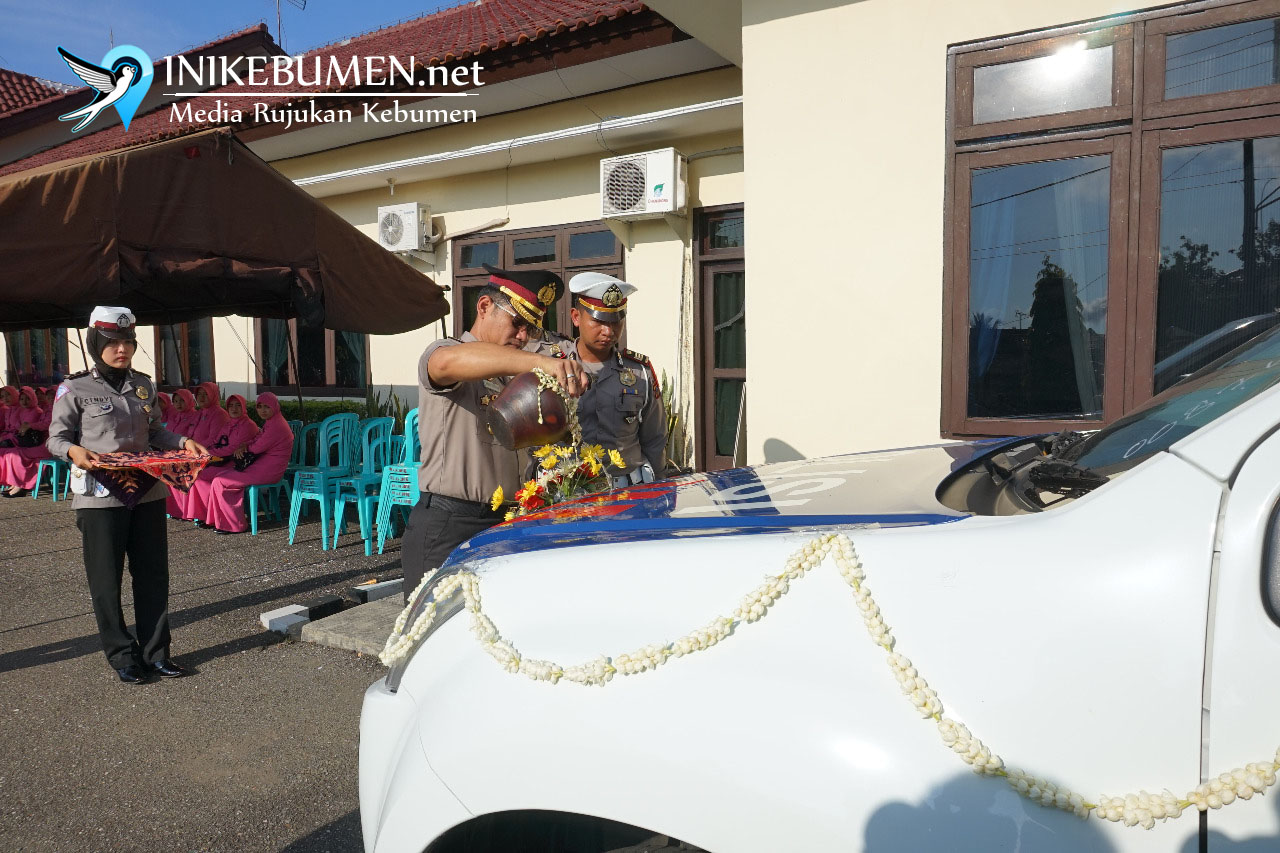 Sat Lantas Polres Kebumen Miliki Mobil Patroli Baru