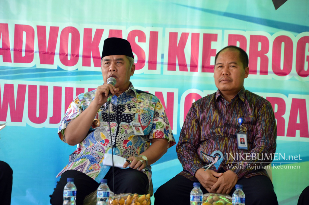 Gencarkan Sosialisasi KB Lewat Grebek Pasar di Pasar Petanahan