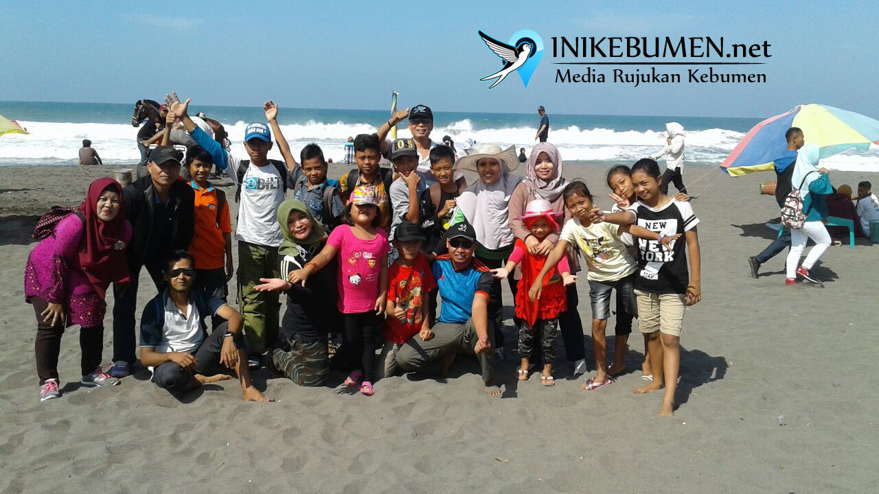 Kenalkan Obwis Kebumen, Siswa-siswi SDN Pujegan ke Pantai Setrojenar