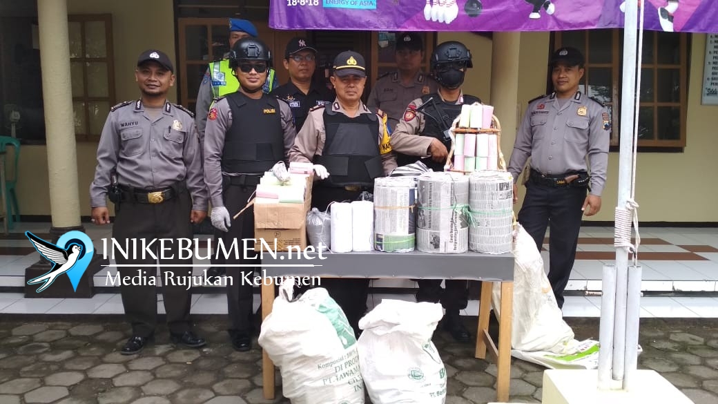 Jelang Lebaran, Remaja Petanahan ini Diamankan Polisi karena Simpan Ratusan Petasan Jumbo