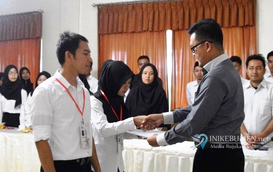 Dikukuhkan, Relawan Demokrasi Diminta Mampu Tekan Angka Golput di Kebumen