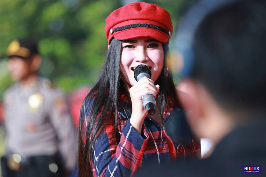 Nella Kharisma Hibur Generasi Milenial Kebumen, Ajak Tertib Berlalulintas