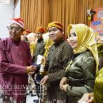 Kecamatan Kuwarasan Juara Lomba Peragaan Busana Adat Khas Kebumen