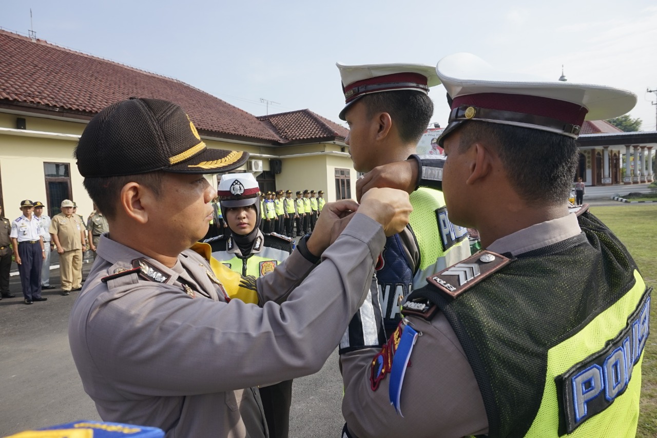 Operasi Keselamatan Lalu Lintas, Polres Kebumen Bakal Tindak Pengendara Gunakan HP