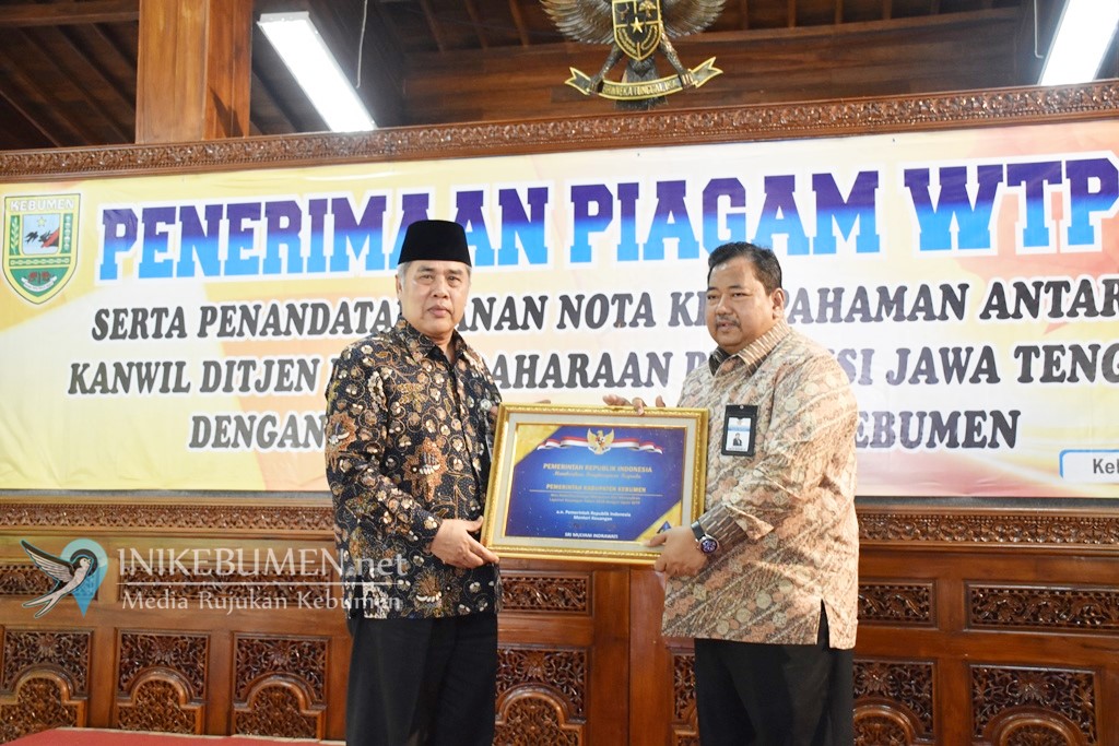 Lima Kali Pertahankan WTP, Bupati Kebumen Terima Penghargaan dari Kementerian Keuangan