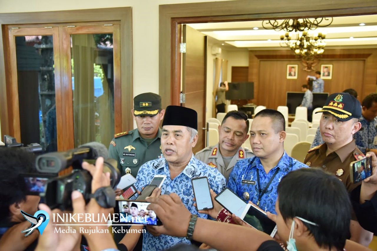 Melawan Penyakit Korona dengan Kepemimpinan dan Keteladanan