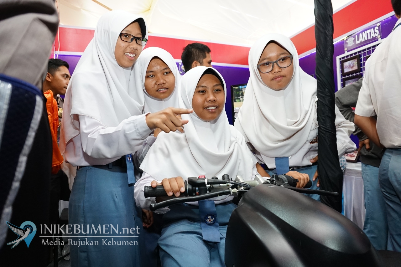 Rumahnya Satu RW dengan Sekolah, Calon Siswa Otomatis Diterima