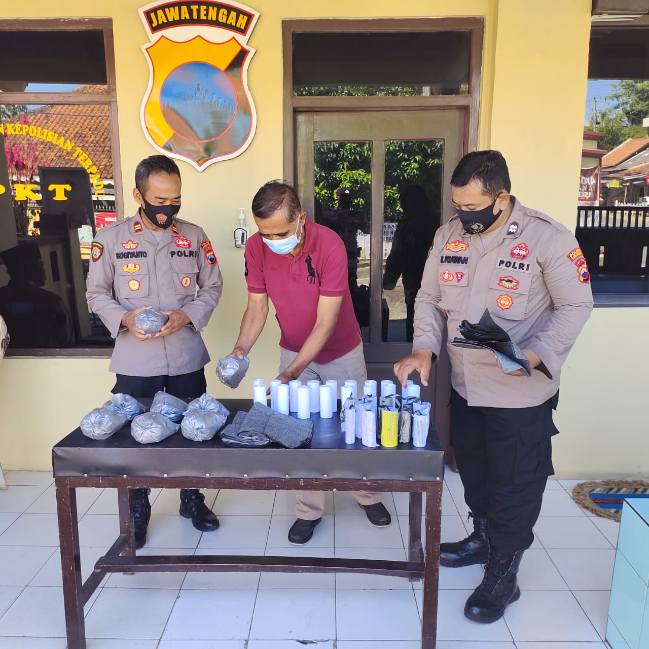 Tiga Penjual Bubuk Petasan Diamankan Polsek Klirong