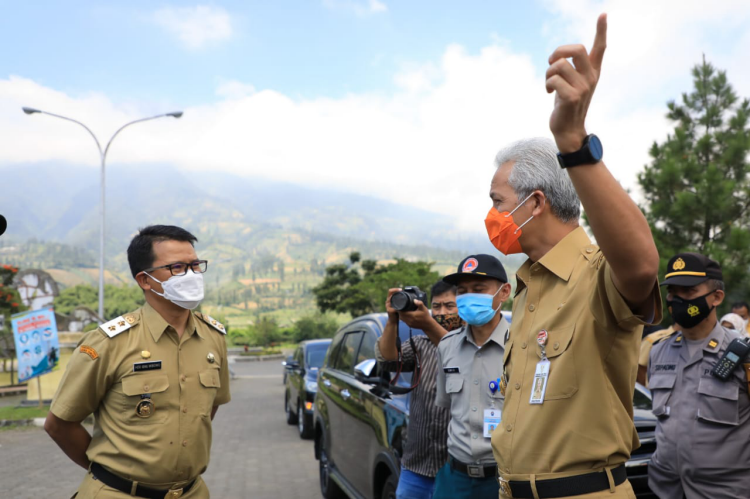 Antisipasi Lonjakan Covid-19, Ganjar Perintahkan Rumah Sakit Siapkan Kamar Isolasi dan ICU