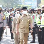 Pegang Tongkat Komando, Bupati Kebumen Pimpin Apel Gelar Pasukan Operasi Ketupat