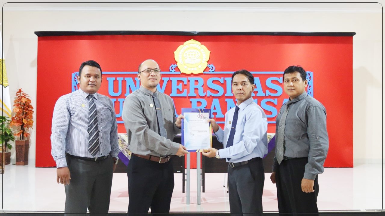UPB Kebumen Terima Sertifikat Dua Kategori Sekaligus