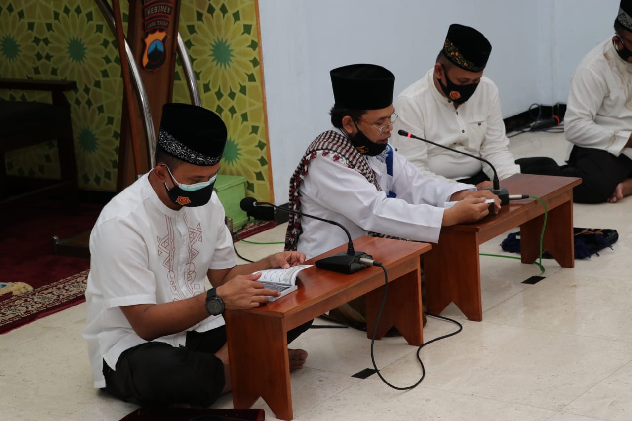 Malam Tirakatan Hari Bhayangkara ke 75, Kapolres Kebumen: Rasa Syukur Semoga menjadi Vitamin