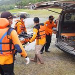 Jembatan Ambruk, Ibu Rumah Tangga di Sempor Hanyut di Sungai