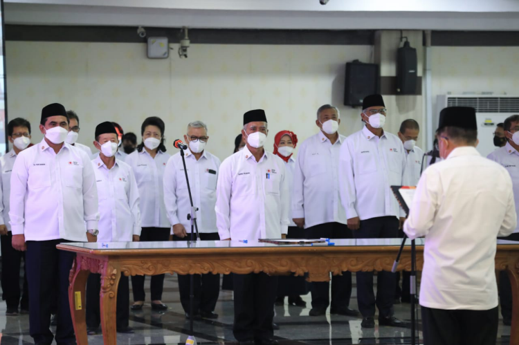 Jusuf Kalla Lantik Pengurus PMI Jateng Masa Bakti 2021-2026