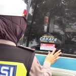 Operasi Zebra, Angkutan Umum di Kebumen Ditempel Stiker