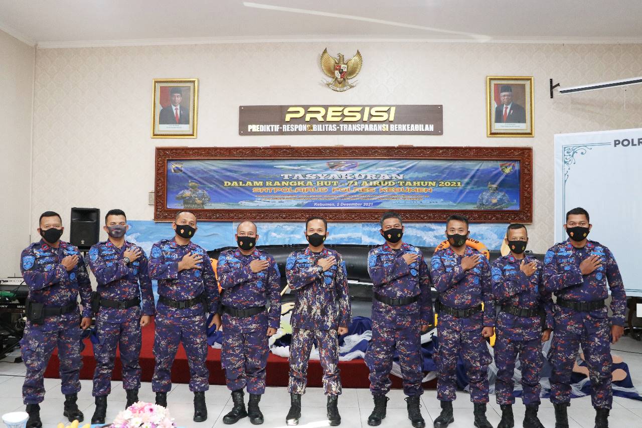 Terlihat Gagah, Kapolres Kebumen Kenalkan Seragam Doreng Polairud