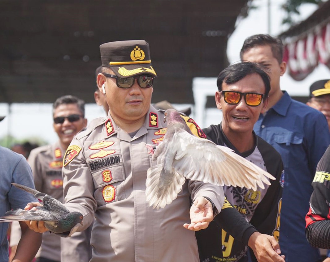 Lomba Merpati Kolong Kapolres Kebumen Cup Diikuti Ribuan Peserta, Hadiahnya Total Rp50 Juta