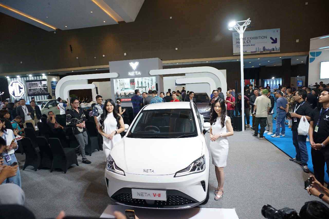 NETA V-II Menggebrak Industri Mobil Listrik: Pre-Book Sekarang dengan Harga Rp200 Jutaan